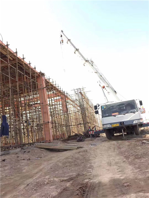 高唐县吊车作业的安全注意事项有哪些？