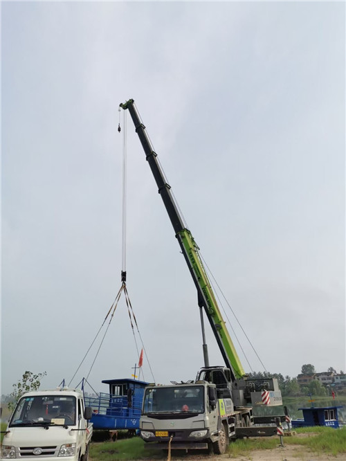 高唐县桥梁建设吊装案例